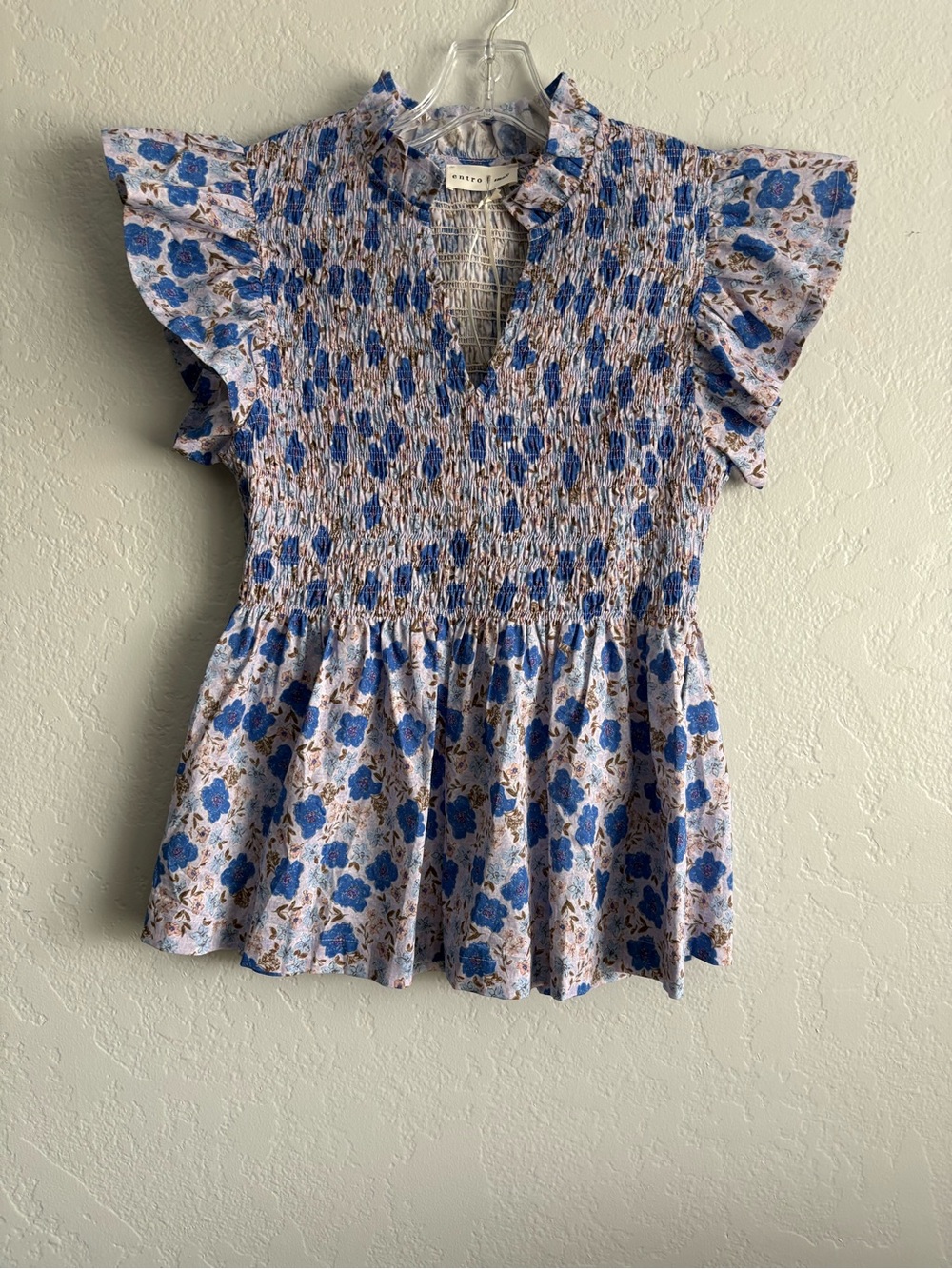 ❤️NEW entro Blue Floral Smocked Flutter Sleeve Peplum Top